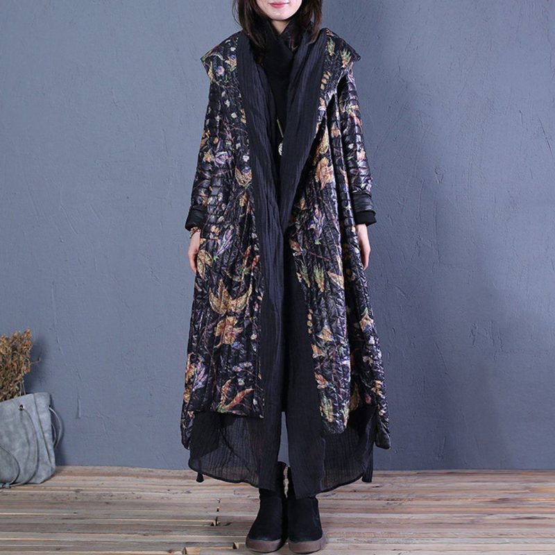Bedruckter Wintermantel Mit Losem Schal Und Getäfeltem Design Mit Kapuze