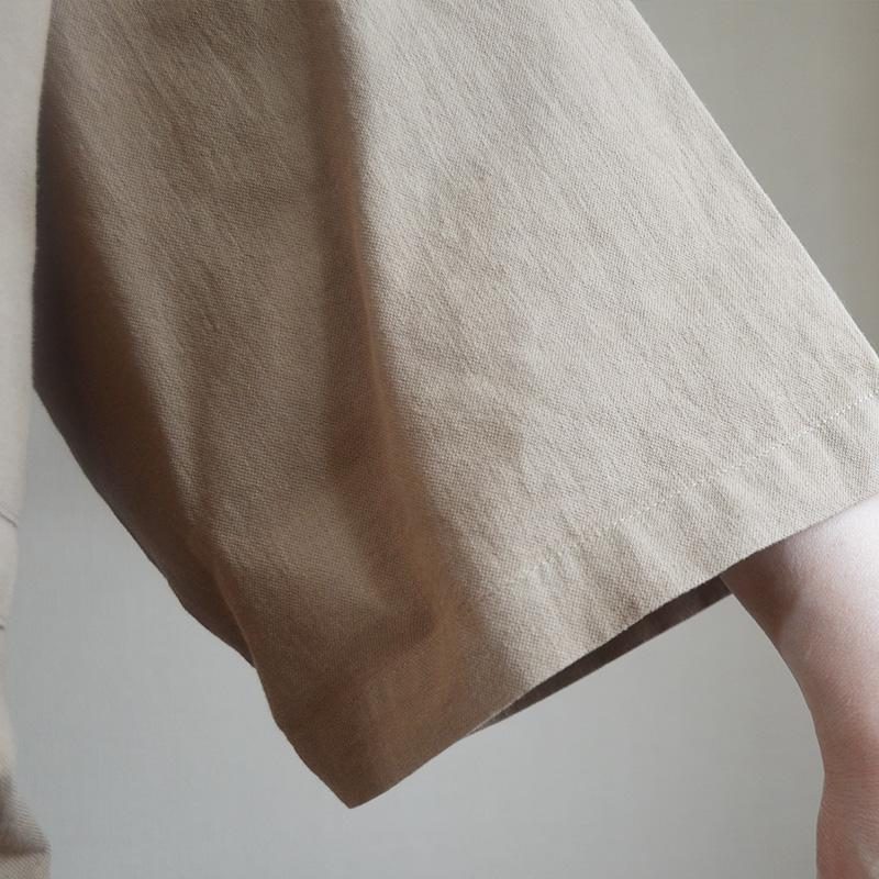 Lässiger Damen-overall Mit Weitem Bein Und Großem Aufdruck