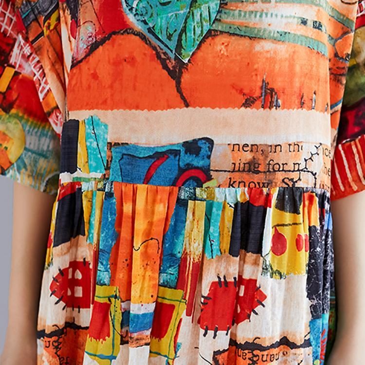 Kurzärmliges Sommerkleid Mit Abstraktem Muster Und Geraffter Taille