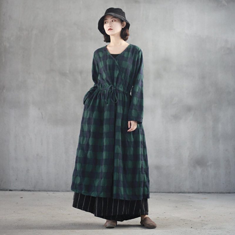 Swing-kleid Aus Kariertem Leinen Mit V-ausschnitt